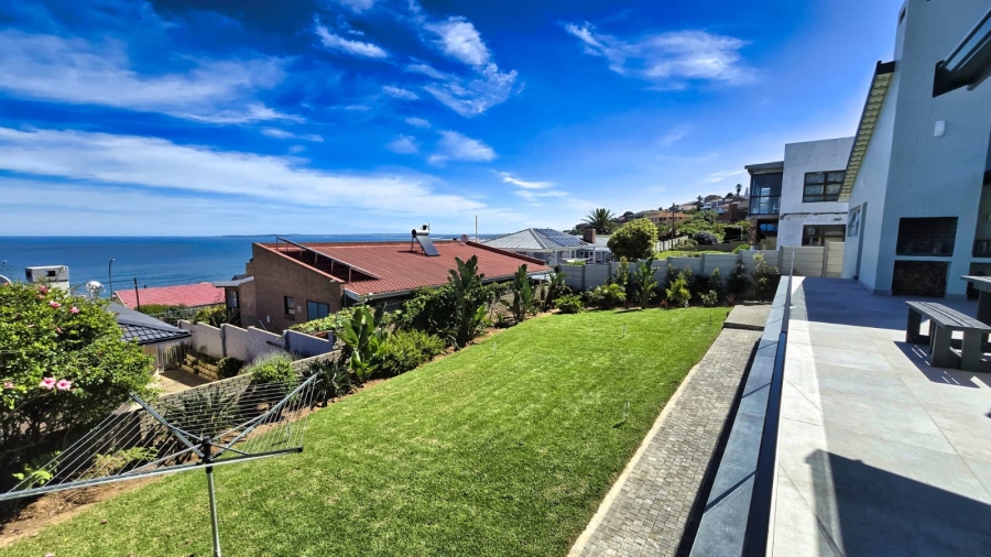 3 Bedroom Property for Sale in Dana Bay Western Cape